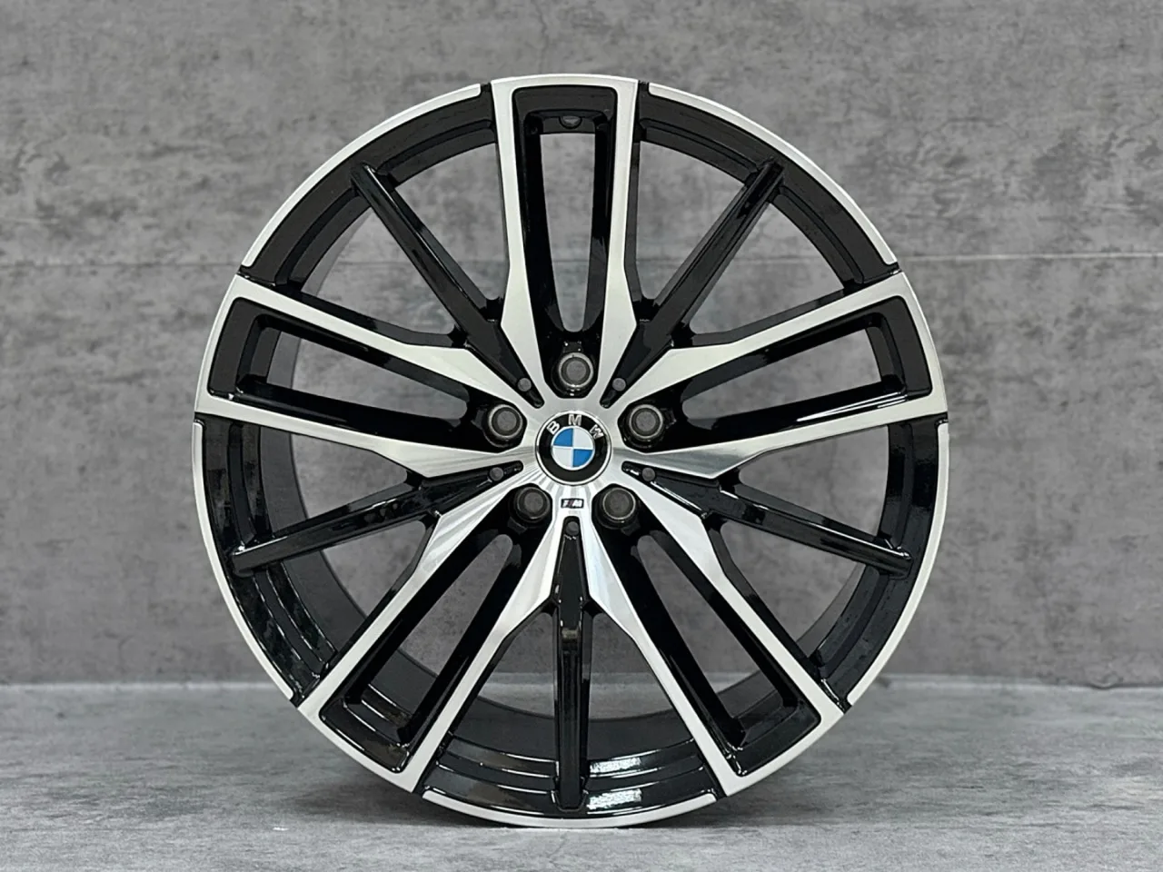 BMW BMW 20 STYLE 742M