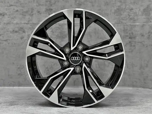 Audi Audi 17