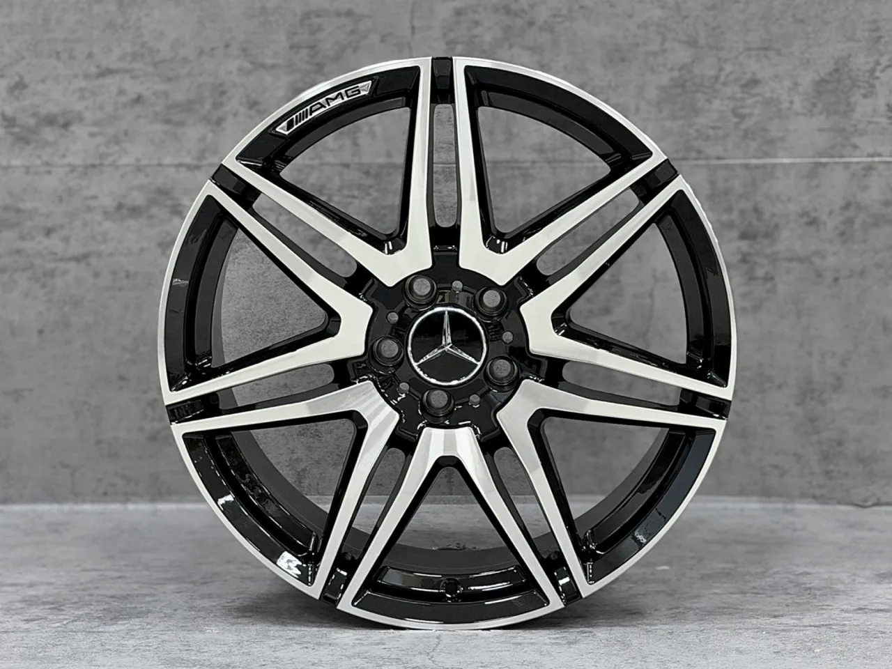 Mercedes mercedes 19 AMG