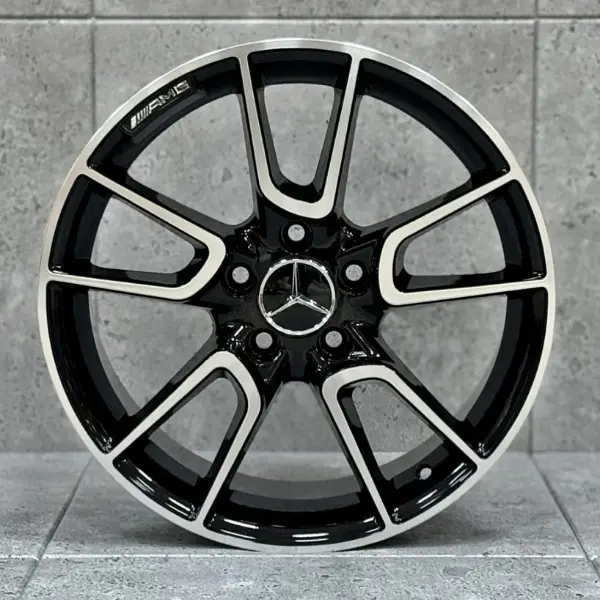 Mercedes MERCEDES 17 AMG