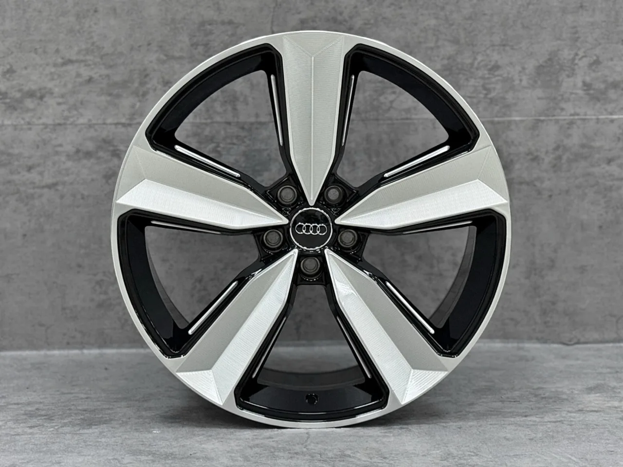 Audi Audi 20 RS Miling