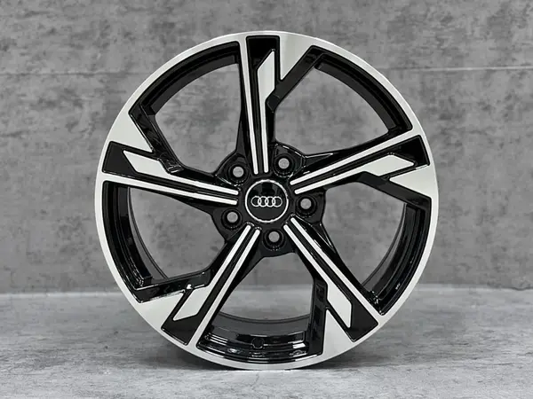 Audi Audi 17