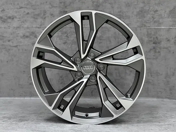 Audi Audi 18