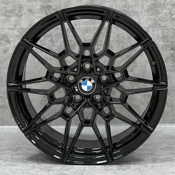 BMW BMW 18 Style 826M