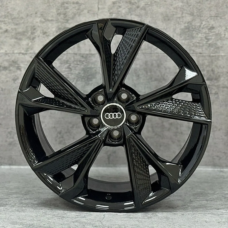 Audi Audi 19