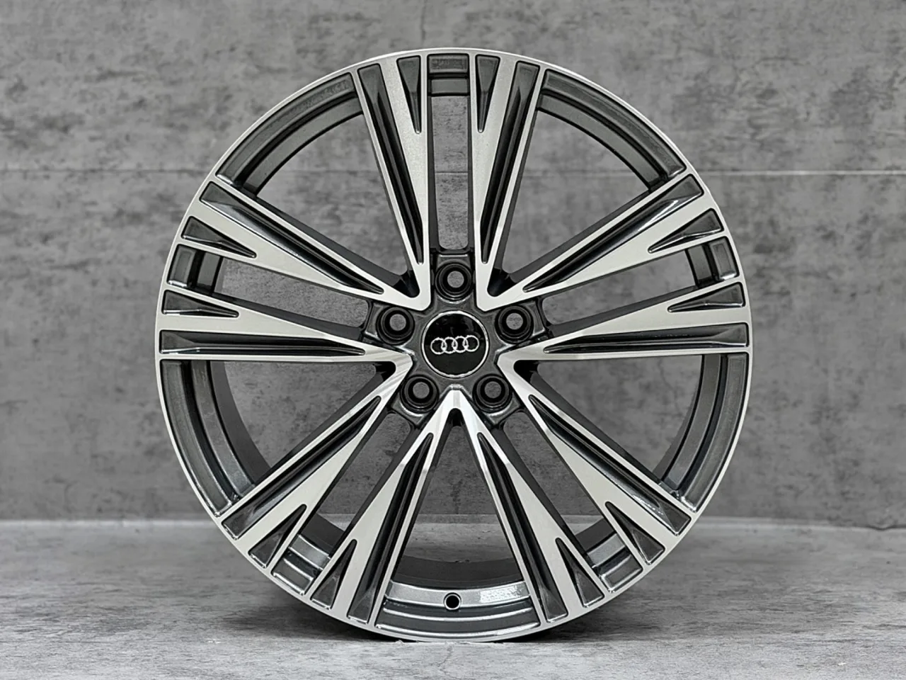 Audi Audi 19 S-Line