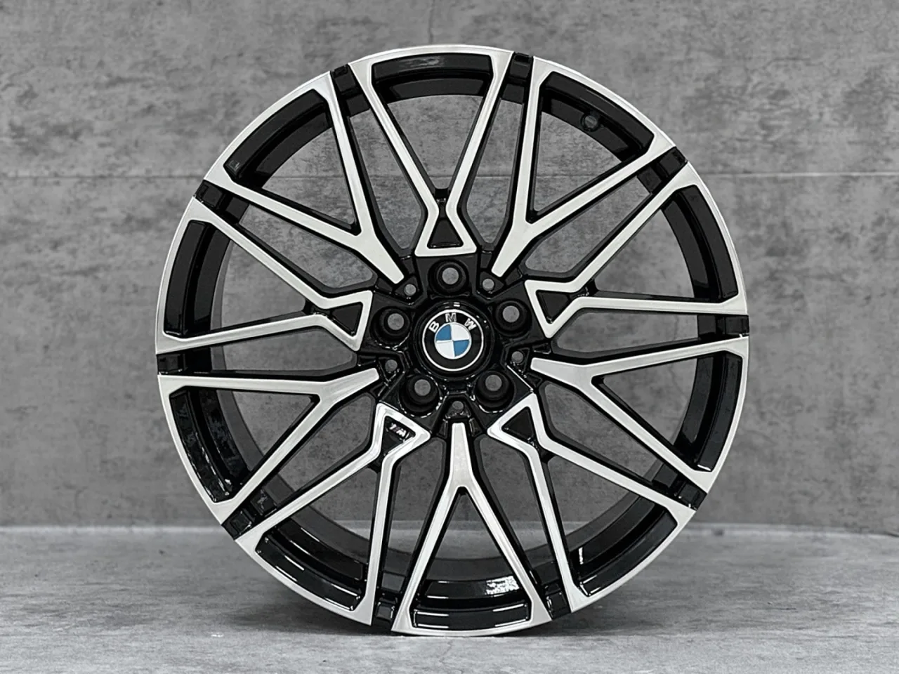 BMW BMW 19 Style 818M