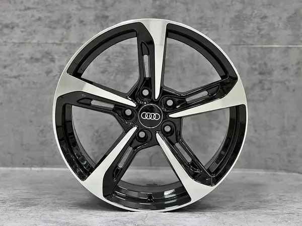 Audi Audi 17