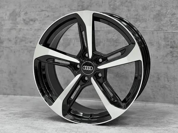 Audi Audi 18 RS7 — slika 2