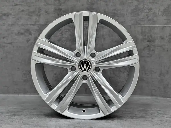 Volkswagen VW 17 Sebring R-line