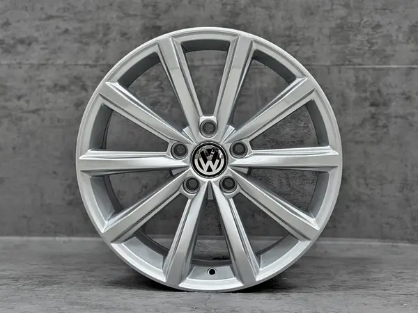 Volkswagen VW 17 London