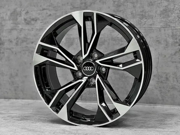 Audi Audi 17 — slika 2