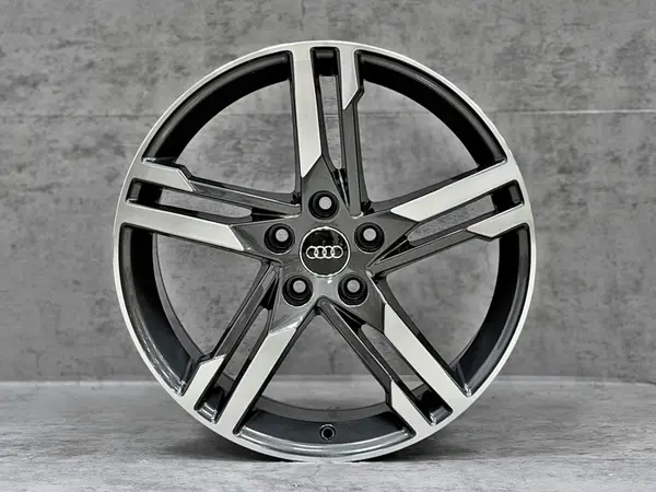 Audi Audi 18