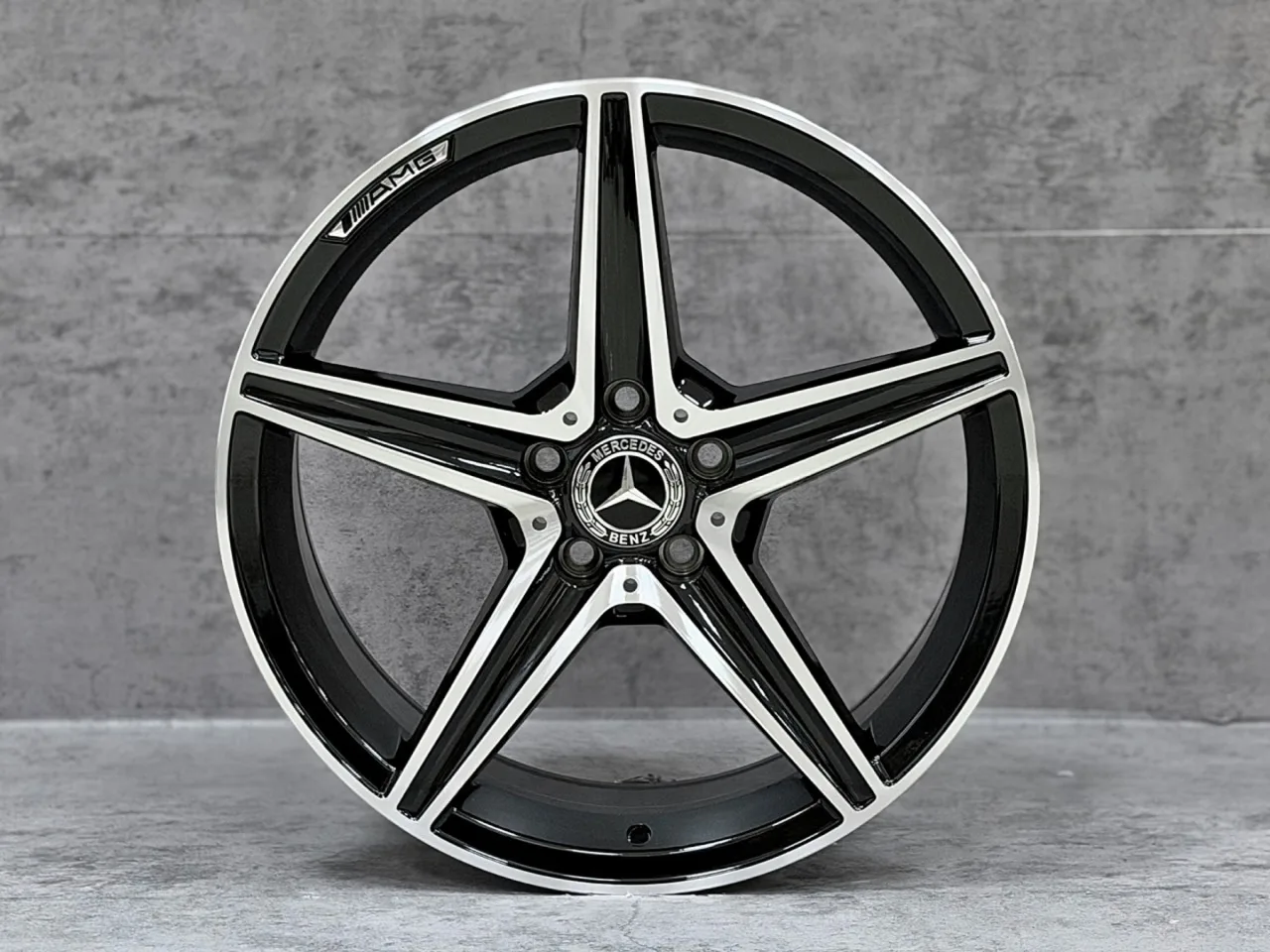 Mercedes mercedes 19 AMG