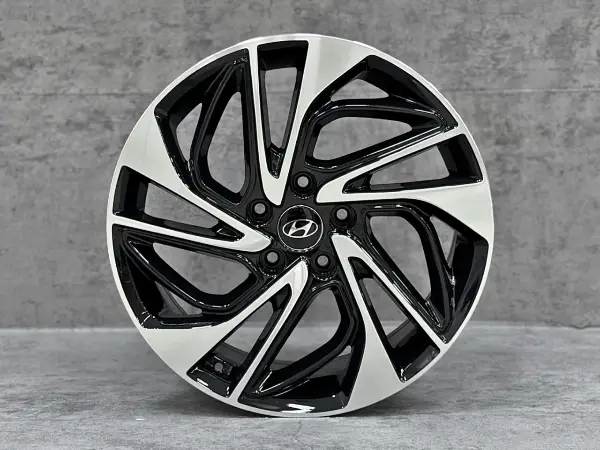 Hyundai hyundai 18