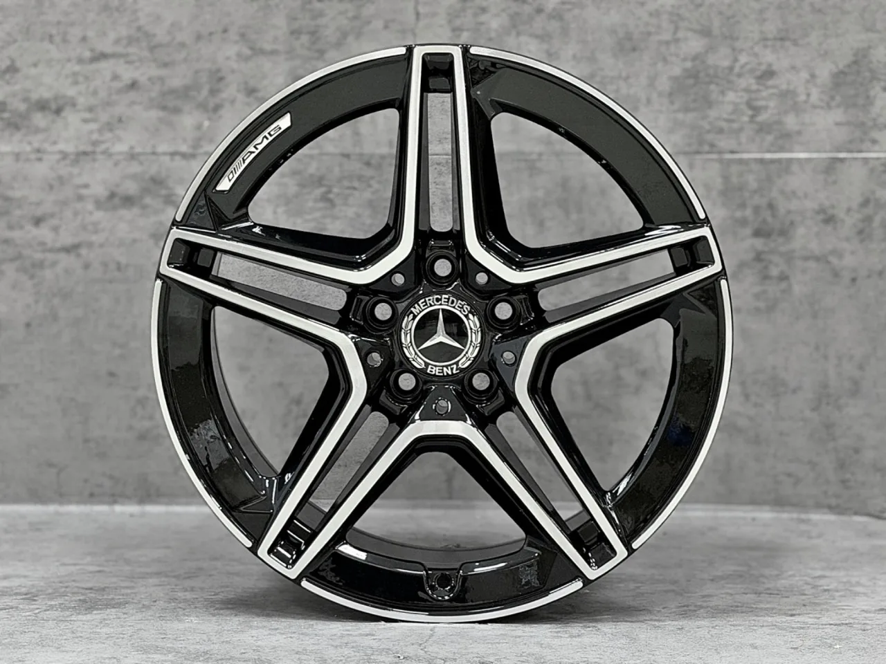 Mercedes mercedes 18 amg